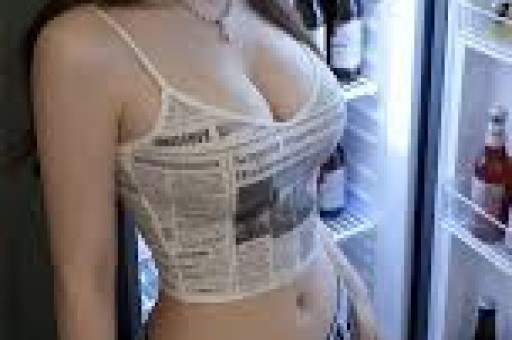 不到24小时娱乐圈又出三大八卦顶流小花、男星带女儿见情人
